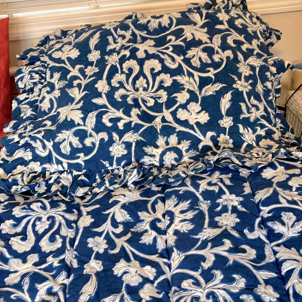 Ralph Lauren Vintage Persimmon blue cotton floral twin comforter & pillow sham